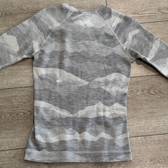 Smartwool Merino 250 Base Layer Top Shirt Women Small Grey Mountain Scape NWT - Picture 5 of 5